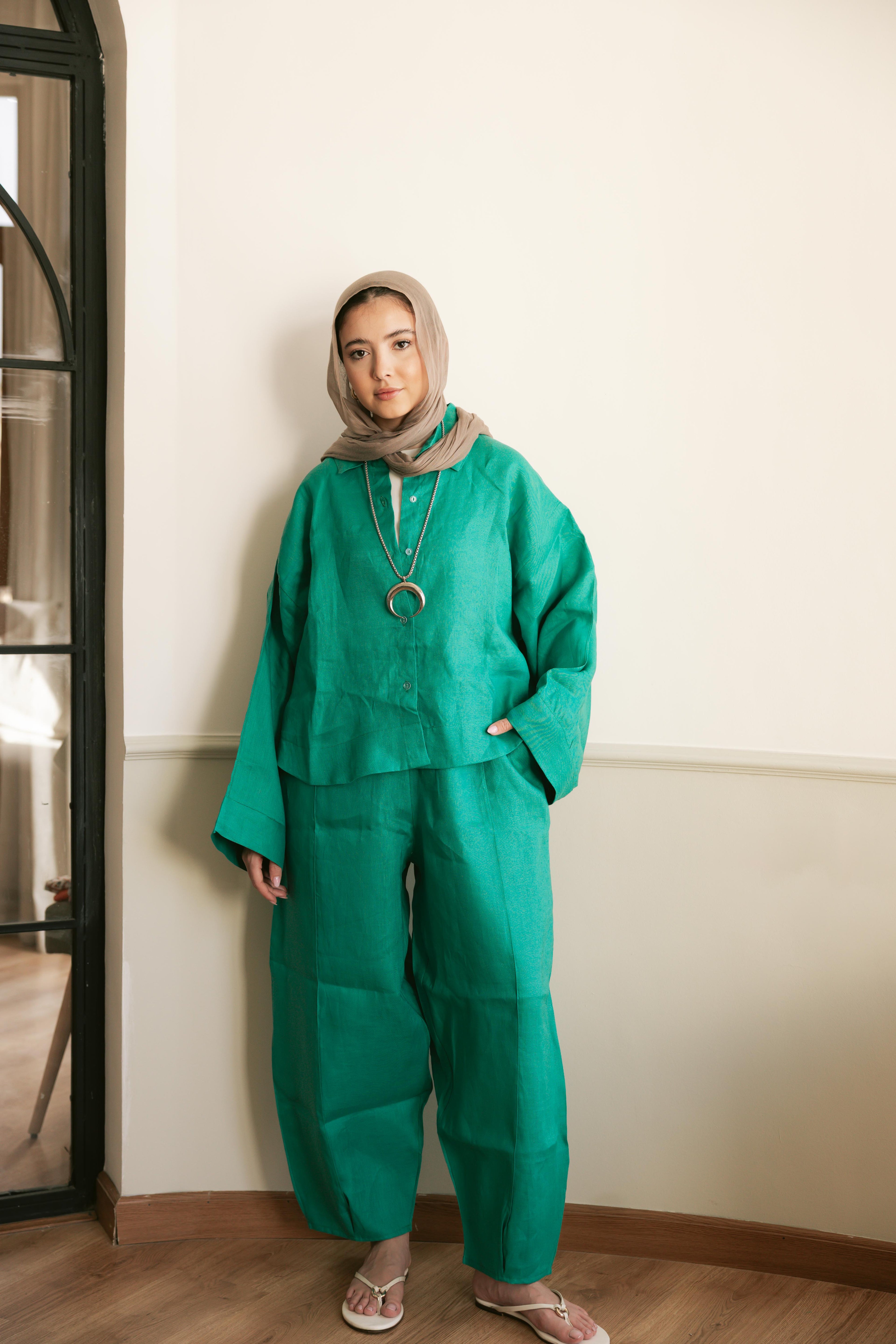 PURE LINEN pallon pants in green.