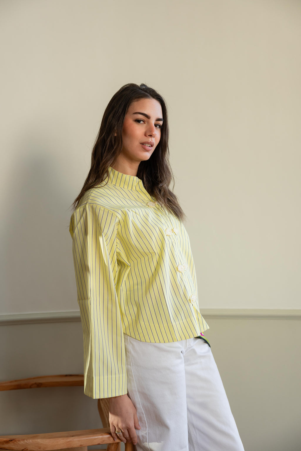 Stripped chemise in yellow.