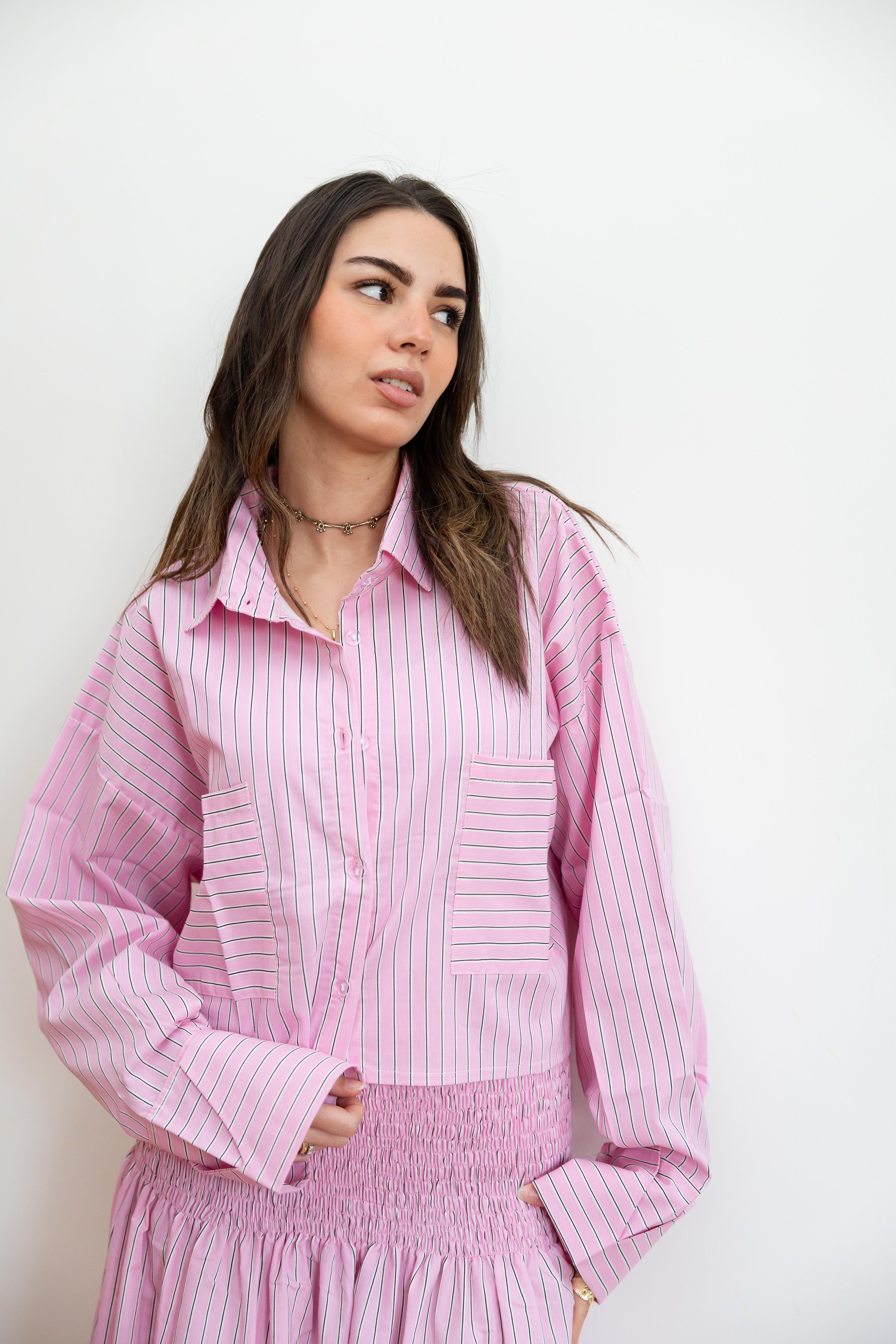 Luna set in pink.