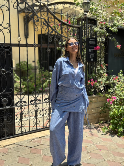 Jessy in blue