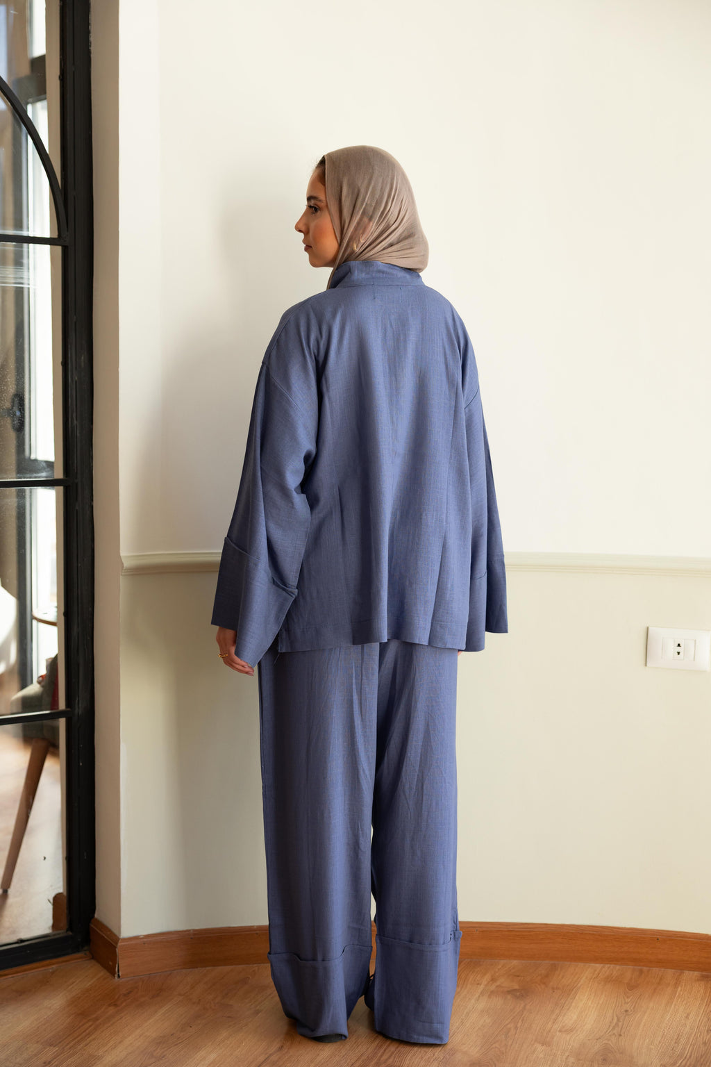 JASMINE set in blue .