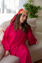 JASMINE set in pink.