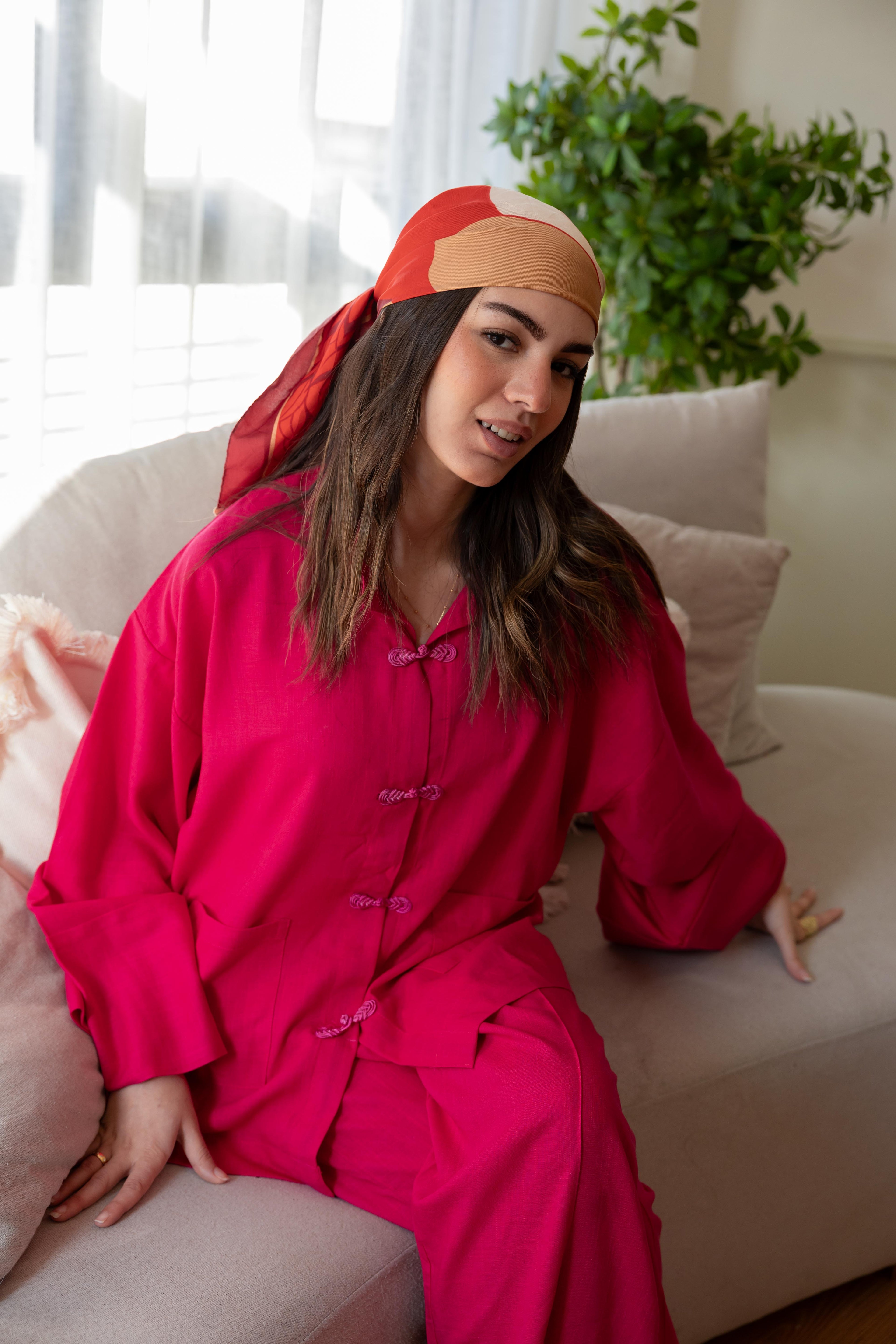 JASMINE set in pink.