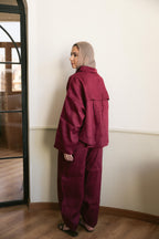 PURE LINEN chemise in burgundy.
